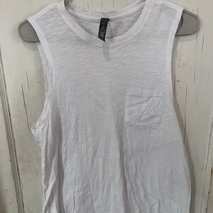 Vuori 100% Pima Cotton White Sunset
Pocket Tank Women's S